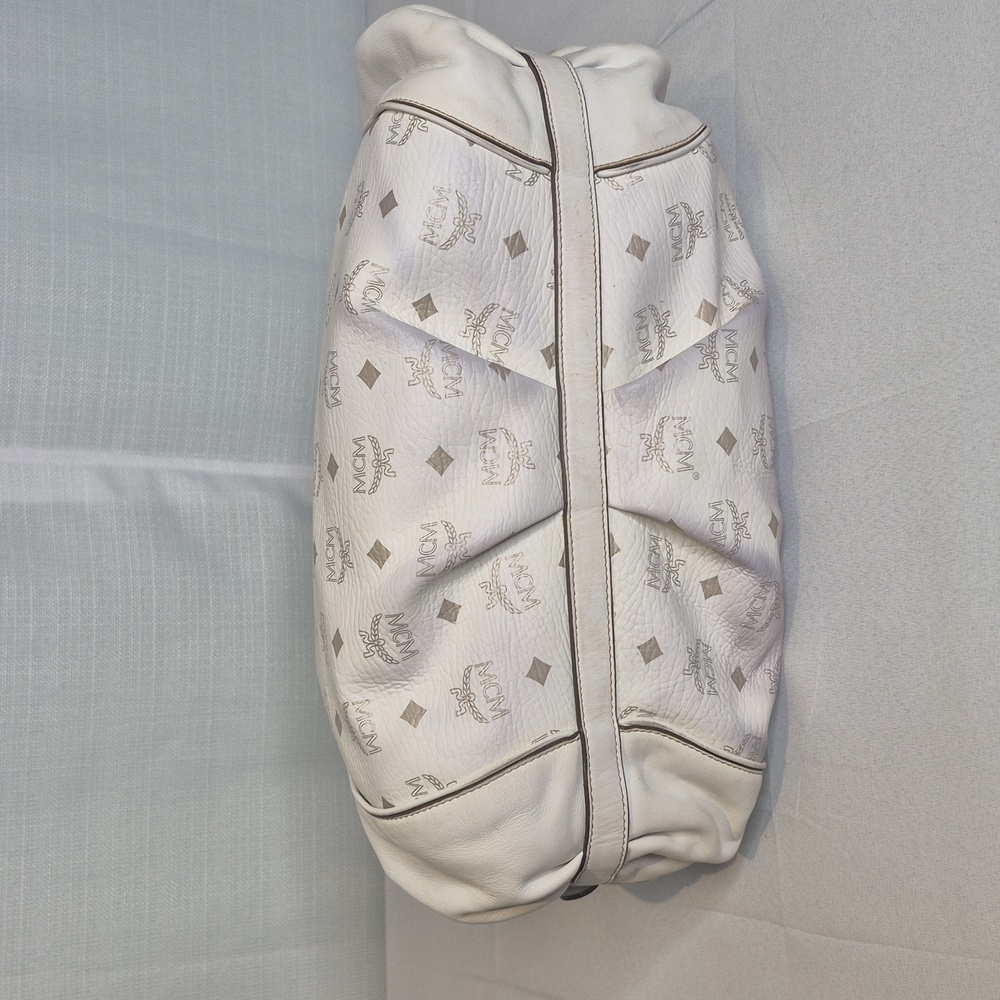 MCM White Shoulder Bag with Logo Pattern - Picture 7 of 17